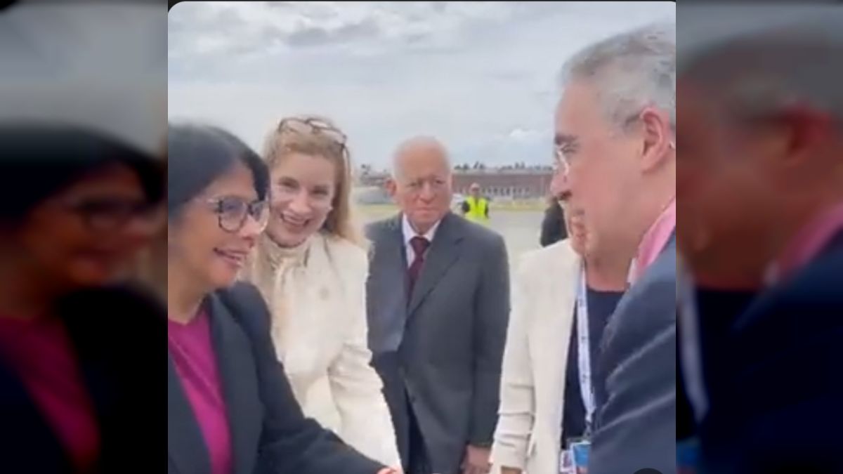 Vicepresidenta Delcy Rodr Guez Arrib A Bruselas Para Participar En La