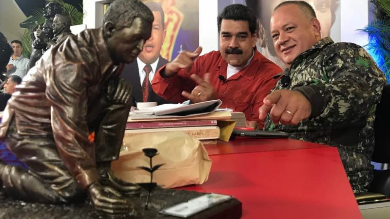 Primer Vicepresidente del Partido Socialista Unido de Venezuela, Diosdado Cabello y el Presidente de la República, Nicolás Maduro