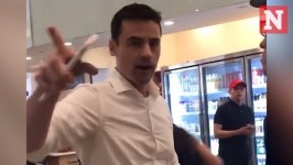 Un jurista arremete con comentarios racistas contra el personal y clientes de una cafetería en Nueva York