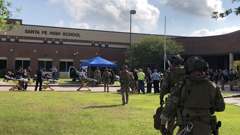Preocupante tiroteo en escuela de Santa Fe, Texas