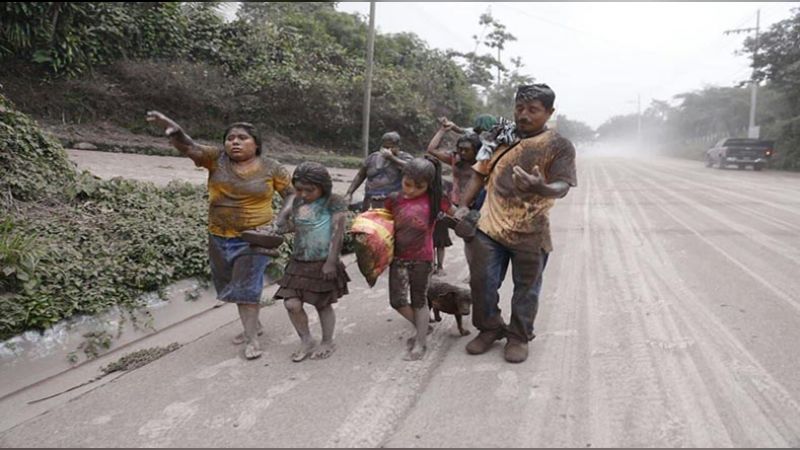 Al menos 25 personas murieron este domingo en Guatemala