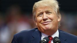 Trump planea nuevas barreras a la adquisición de empresas y a la fuga de tecnología hacia China
