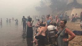 En Grecia, la mayoría de las víctimas quedaron atrapadas en el sector de la localidad balnearia de Mati