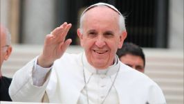 El pontífice expresó su "profunda tristeza" por las tragedias.