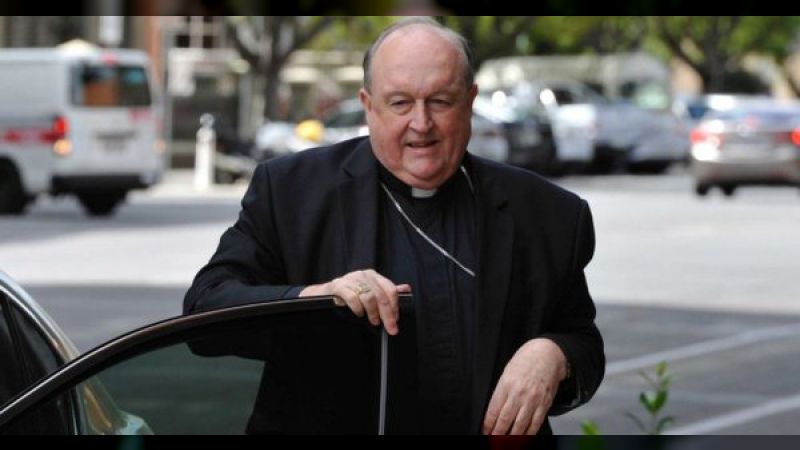 El arzobispo de Adelaida fue condenado a 12 meses de prisión por no denunciar los abusos sexuales que cometió el sacerdote James Flecther.