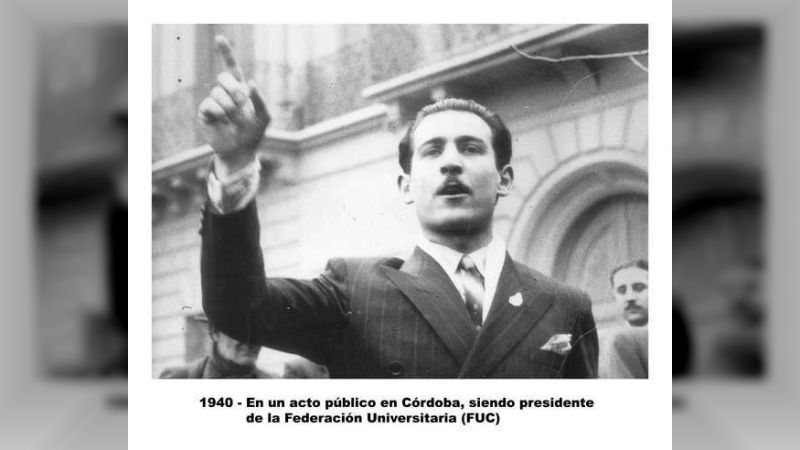 Fue miembro del Partido Comunista argentino