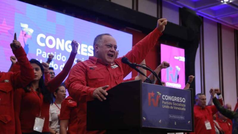 Cabello: Nosotros seguimos forjándonos y trabajando como nos encomendó el Comandante Chávez