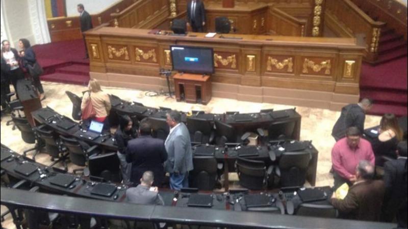 Así boicotean las propuesta de María "La Loca" en la Asamblea Burguesa