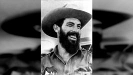 Su carisma, palabra resuelta y astucia Caribe, le llevaron a ser bautizado como el "Comandante del pueblo"