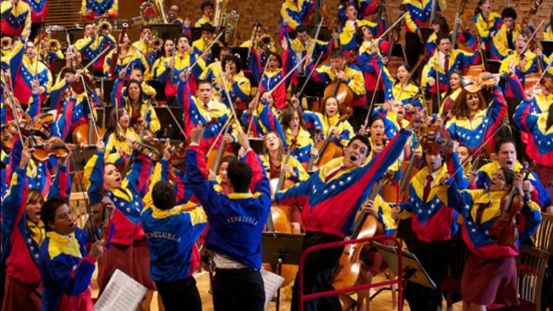 Hoy gracias al apoyo de la Revolución Bolivariana, este sistema cuenta con más de un millón de niños y jóvenes