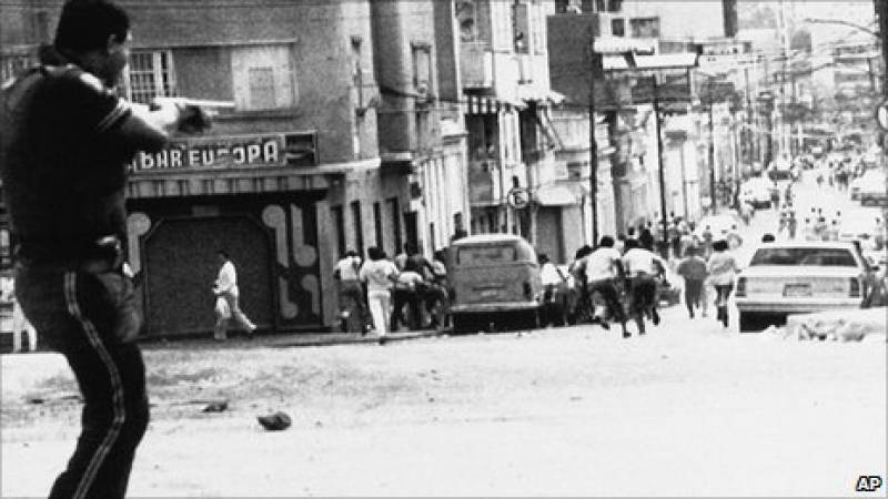 Hoy a 30 años de esta masacre el pueblo venezolano honra a las miles de víctimas que regaron con su sangre de mártires las calles de la Patria