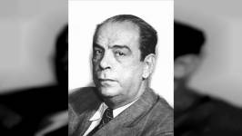 Nacido en la ciudad de Caracas el 2 de agosto de 1884, Gallegos se destacó por su virtuosismo en la literatura