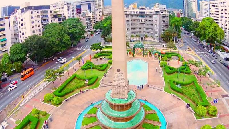 Altamira no es -de ninguna manera- proporcionalmente lo que ocurre en Venezuela.