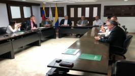 Se quieren robar el dinero del pueblo
