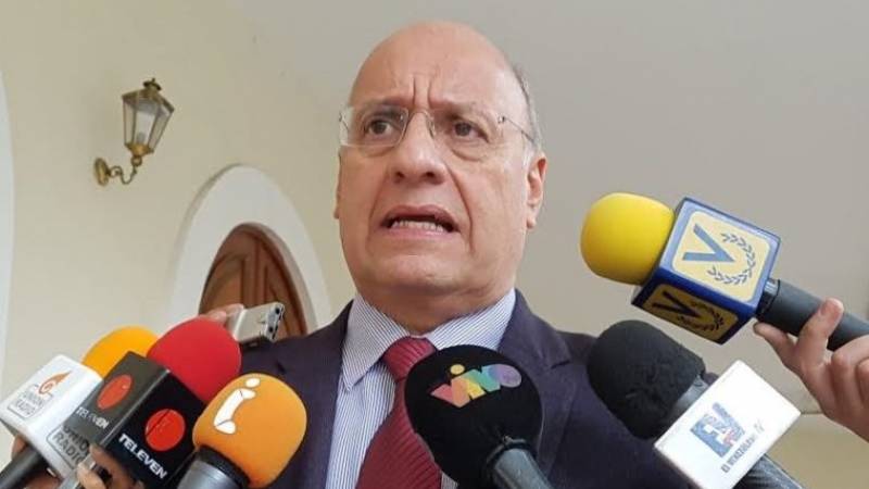 Los adecos acusan a Dávila de no defender la presencia de esa tolda política en el gobierno ficticio de Juanito Alimaña