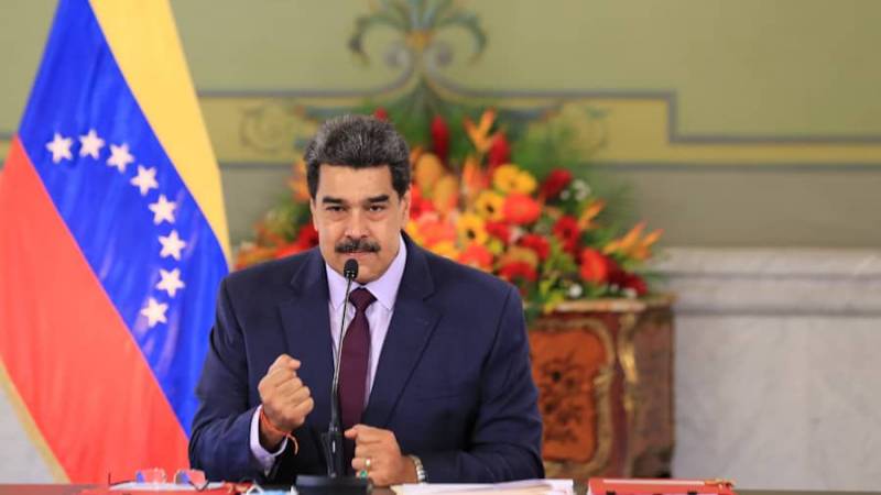 El jefe de Estado dijo que es necesario descolonizar los nombres de los espacios públicos en el país