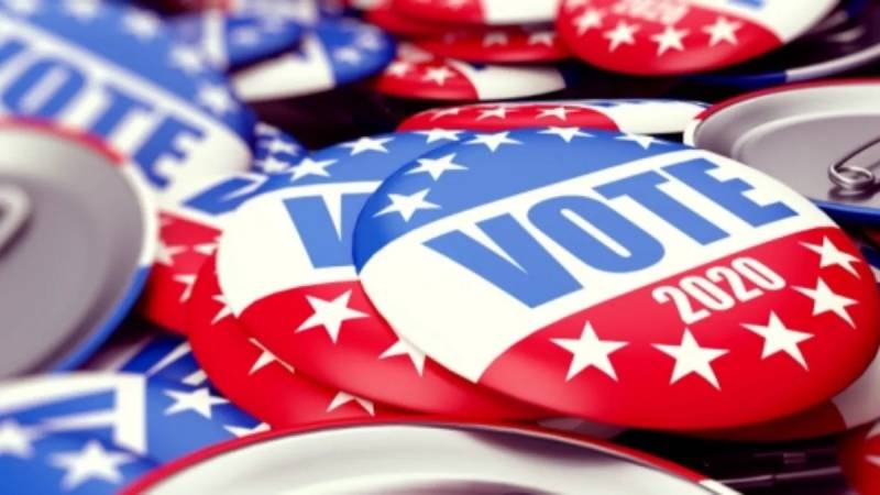 El sistema de elección presidencial en EEUU es indirecto o de segundo grado, la población de ese país no decide directamente por su candidato a presidente