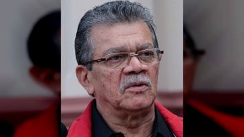 Earle Herrera, periodista