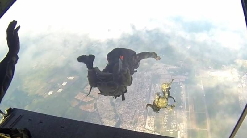 Paracaidistas del Ejército demostrarán su valor en el campo de Carabobo