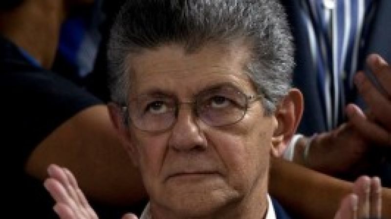 Ramos Allup sigue actuando detrás de bastidores en la oposición