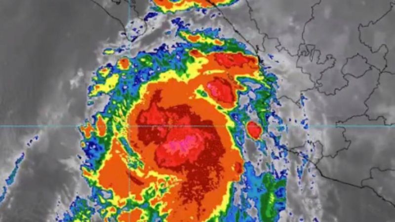 El evento ganó intensidad y tocó tierra a las 07:00 hora local del centro de México,