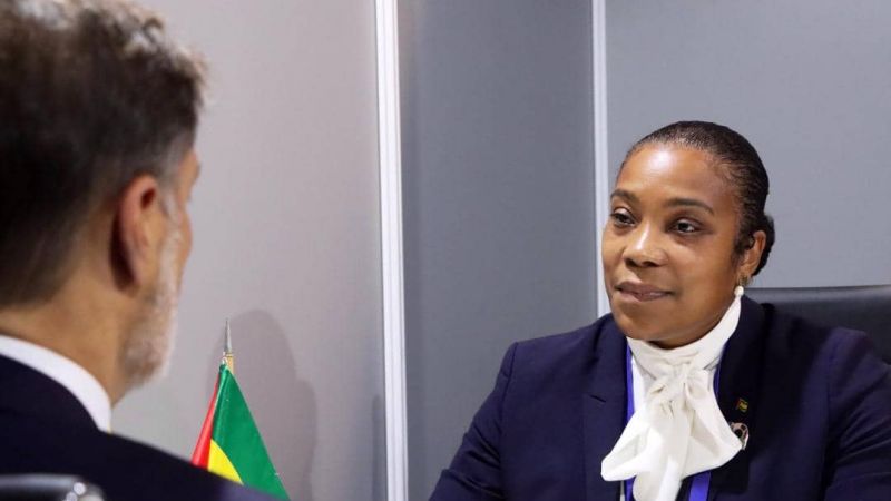 Las relaciones diplomáticas entre Venezuela y Santo Tomé y Príncipe se formalizaron con la firma del Memorándum de Entendimiento entre ambos países