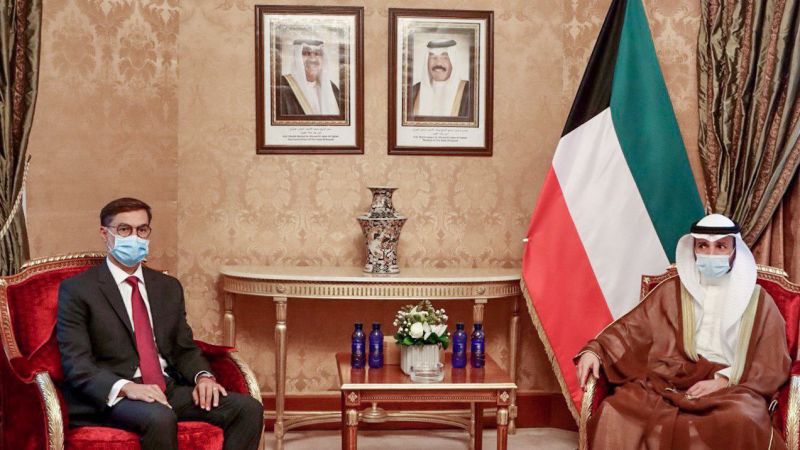 Canciller Félix Plasencia junto al portavoz de la AN de Kuwait
