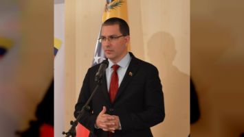 Ministro del Poder Popular para Industrias y Producción Nacional, Jorge Arreaza