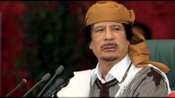 Durante la última visita del líder venezolano a Libia en 2009 expresó: "Lo que Simón Bolívar es al pueblo venezolano, Gaddafi es al pueblo libio".
