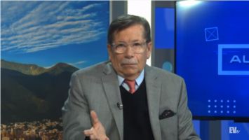 El periodista venezolano Leopoldo Castillo confiesa que desde Miami sintoniza Con El Mazo Dando