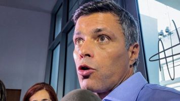El objetivo es desviar la atención de la corrupción en la empresa Monómeros