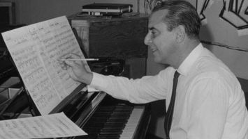 Luis María Billo Frómeta nació en San Domingo, República Dominicana, el 15 de noviembre de 1915