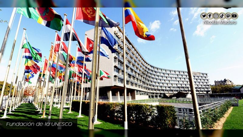 Nacida el 16 de noviembre de 1945, la UNESCO tiene como objetivo trabajar para la creación de condiciones propicias para un diálogo entre las civilizaciones, las culturas y los pueblos