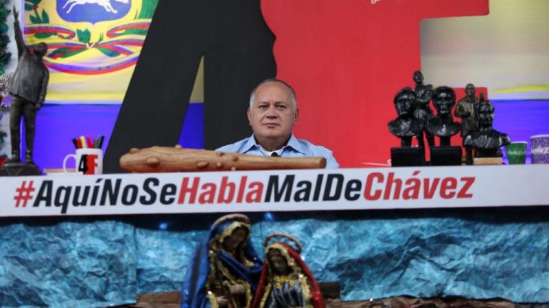 Cabello incluso se puso a la orden de MCM