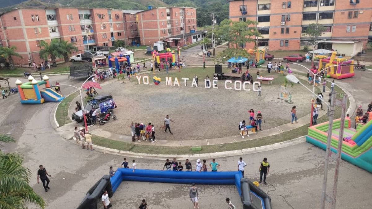 Cuadrillas de Paz festejaron llegada del Niño Jesús en Urbanismo Mata ...