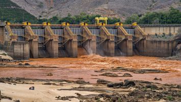 Las autoridades brasileñas estiman que hay un 99 % de posibilidades que la represa se rompa