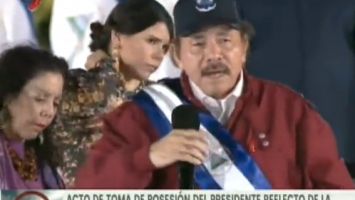 "Cuántos muertos han provocado los actos de terrorismo, que promueven los yanquis allá en Venezuela", preguntó el presidente Ortega