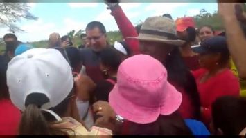 Arreaza se presentó este martes de sorpresa en el municipio Rojas