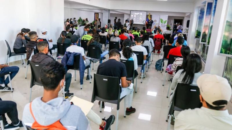 La meta es incorporar en este primer semestre 2 mil jóvenes, precisó Lorca