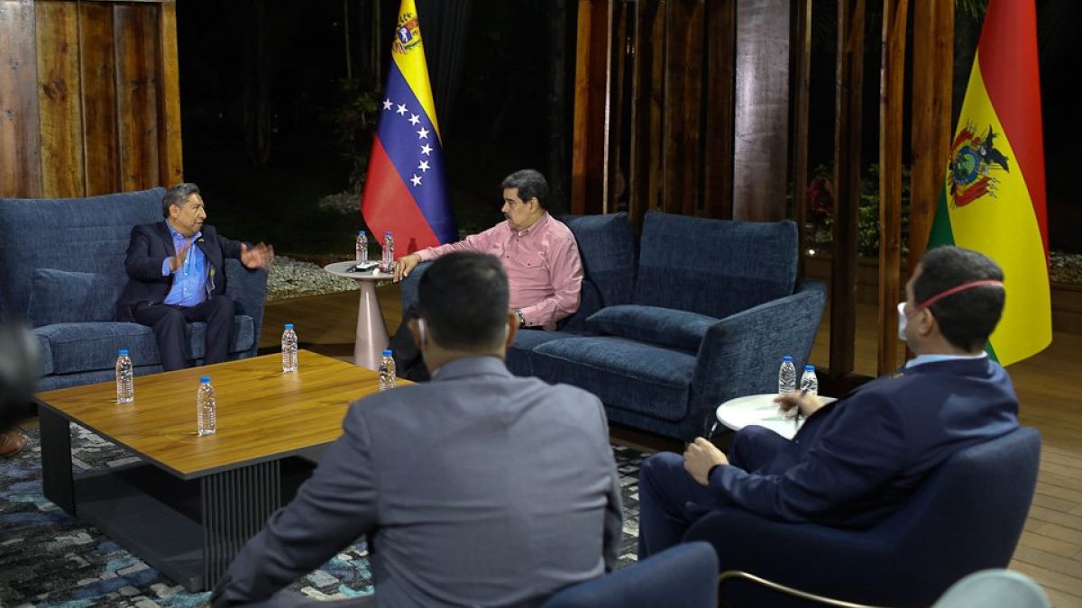 El canciller boliviano Rogelio Mayta cumple agenda de trabajo en el país para fortalecer las relaciones entre ambas naciones