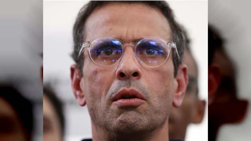 Opositor Henrique Capriles