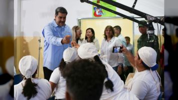 También aprobó los recursos para la compra "del más moderno equipo de resonancia magnética", afirmó