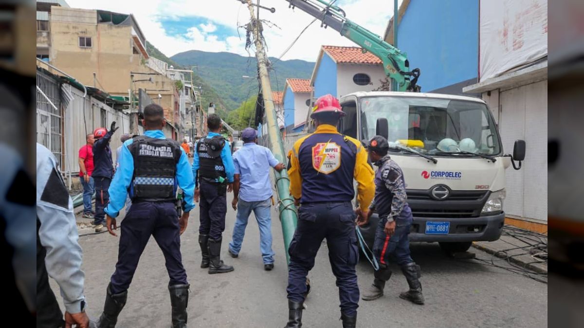 CORPOELEC desplegó más de 150 hombres y mujeres de su fuerza de trabajadora para atender la contingencia registrada en el estado La Guaira