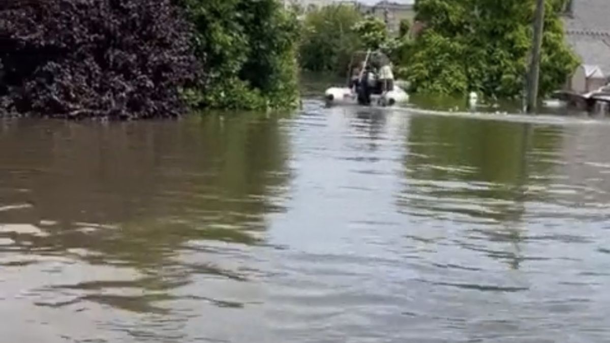 Inundaciones tras la destrucción por parte de Ucrania de la central hidroeléctrica de Kajovka