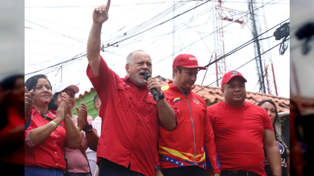 Movilización en respaldo al Presidente Nicolás Maduro y contra las sanciones desde Calabozo, estado Guárico