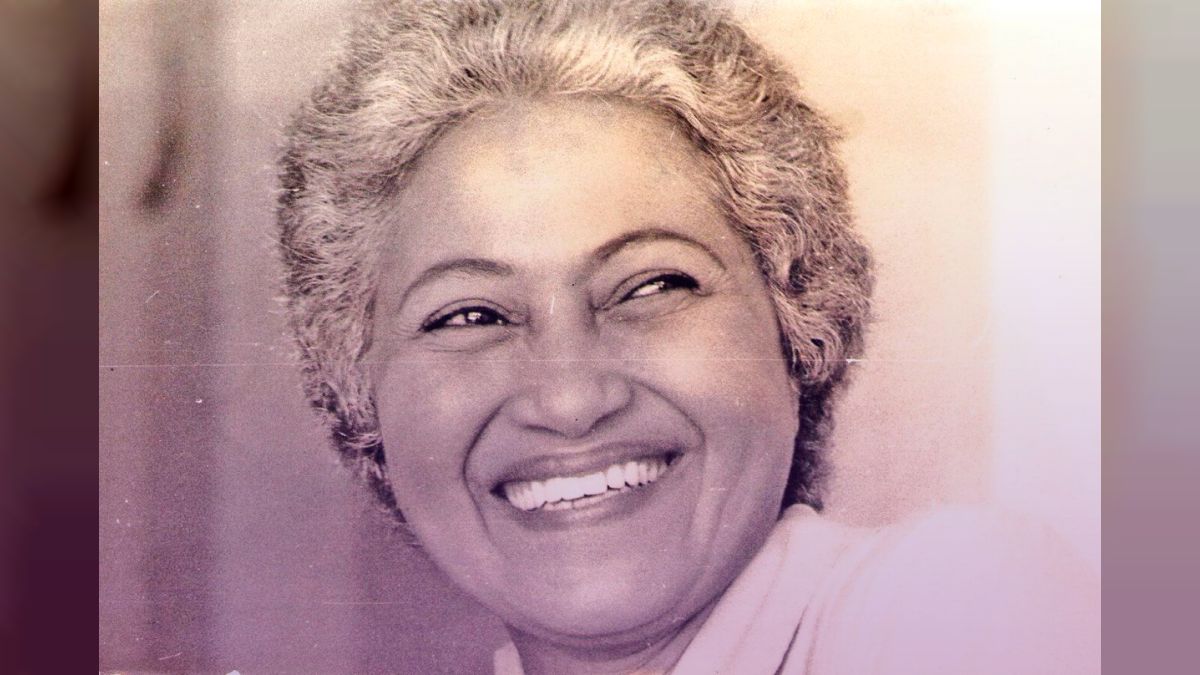 1926 Nació la activista política Argelia Laya