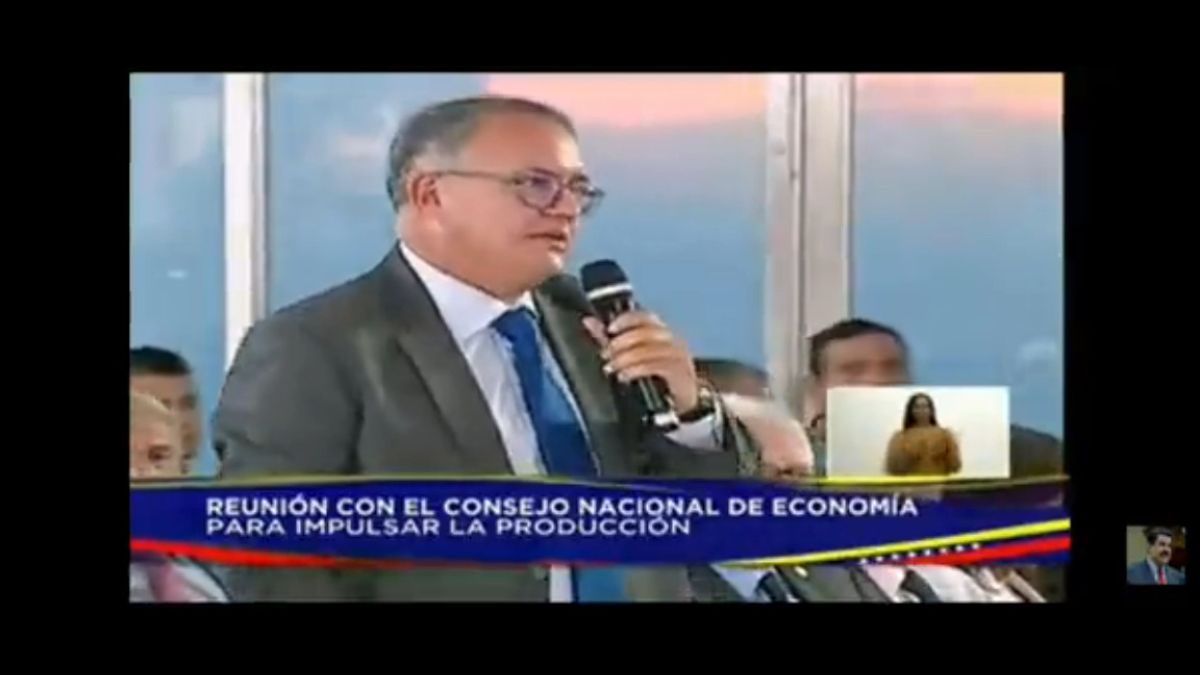 El Superintendente Nacional Tributario; José David Cabello