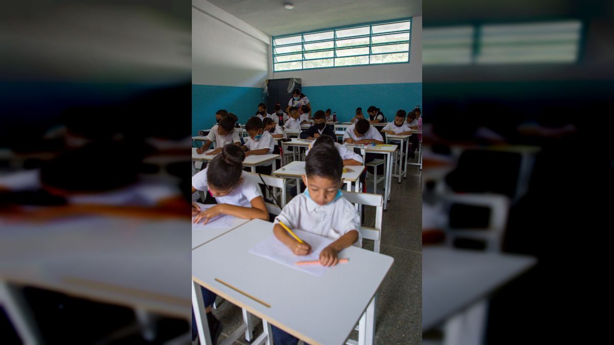 En Caracas se encuentran habilitadas mil 363 escuelas para recibir a los niños, niñas y adolescentes que inician el período escolar 2023-2024