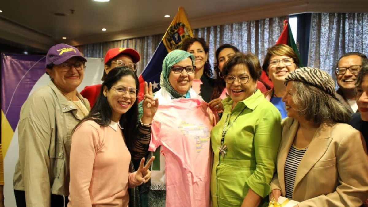 En esta visita oficial de la lideresa saharaui, se abordaron las distintas leyes que existen en Venezuela para la protección de la mujer