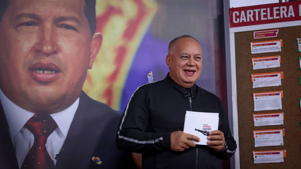 Diosdado Cabello: A la señora Corina Yoris la oposición la dejó de lado de  manera fea